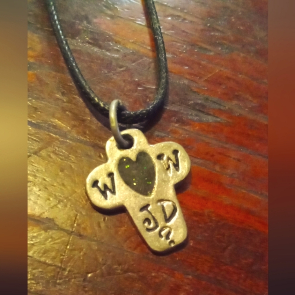 Silver WWJD Cross Pendant Necklace